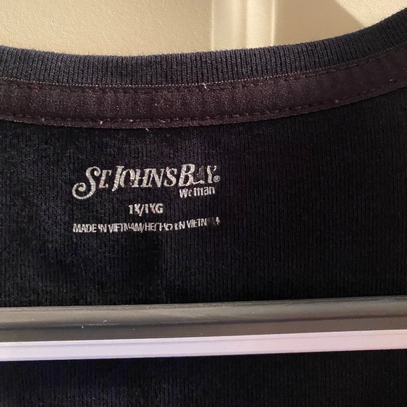 St John's Bay Womens Black Top Size 1X - Picture 2 of 2